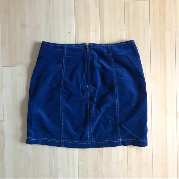 PacSun Velvet A-Line Skirt - Picture 2 of 4